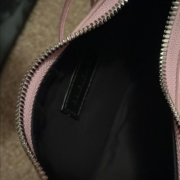 Pink Handbag with Heart Charm - Picture 5 of 5